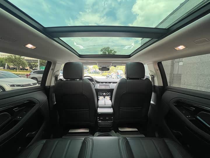 Land Rover Range Rover Evoque L, 2022 — фото 7 из 9