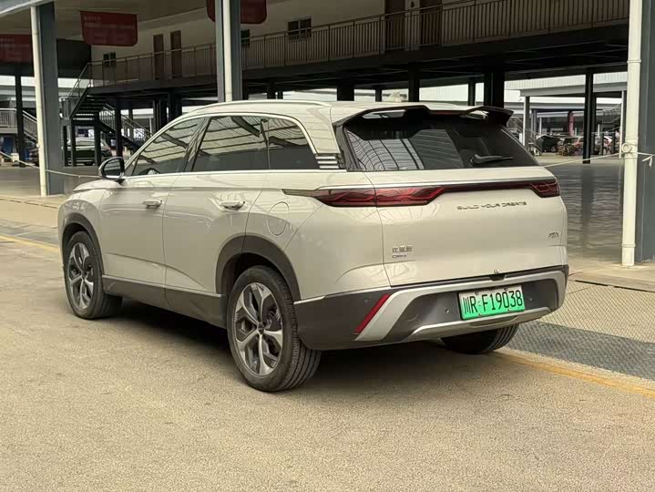 BYD Frigate 07, 2022 — фото 7 из 9