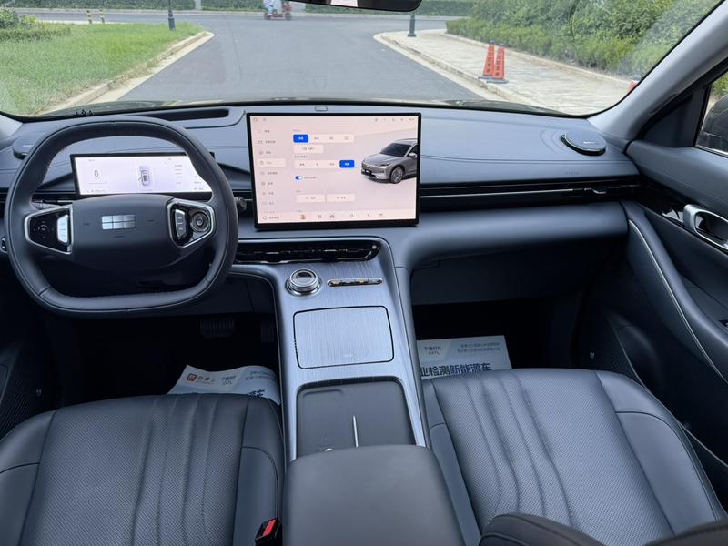 Geely Galaxy E5, 2025 — фото 7 из 10