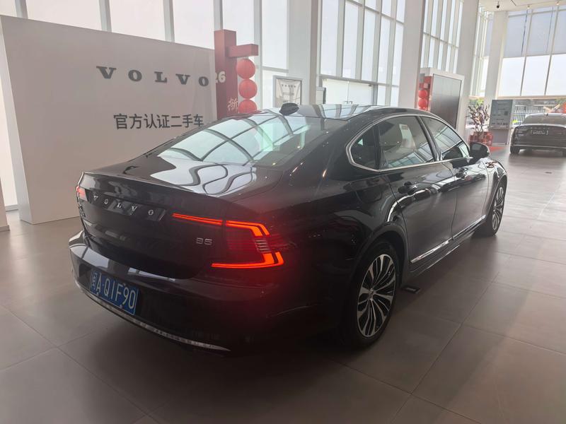 Volvo S90, 2024 — фото 7 из 12