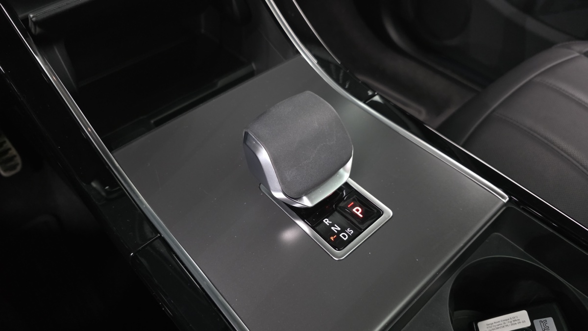 Land Rover Range Rover Evoque, 2024 — фото 9 из 12