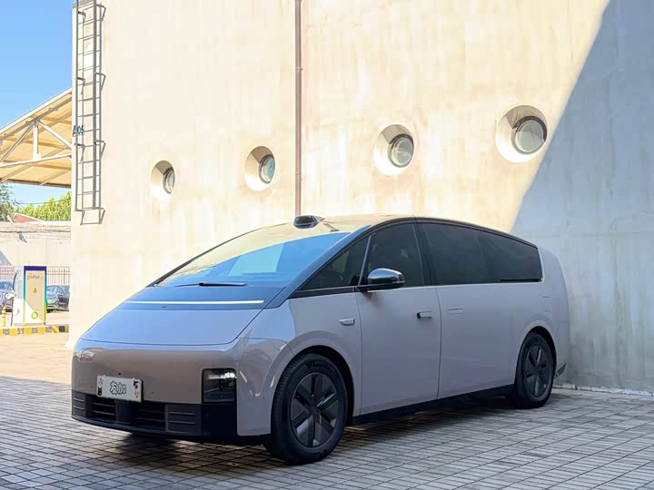 LiXiang Mega, 2024 — купить в Саранске под ключ