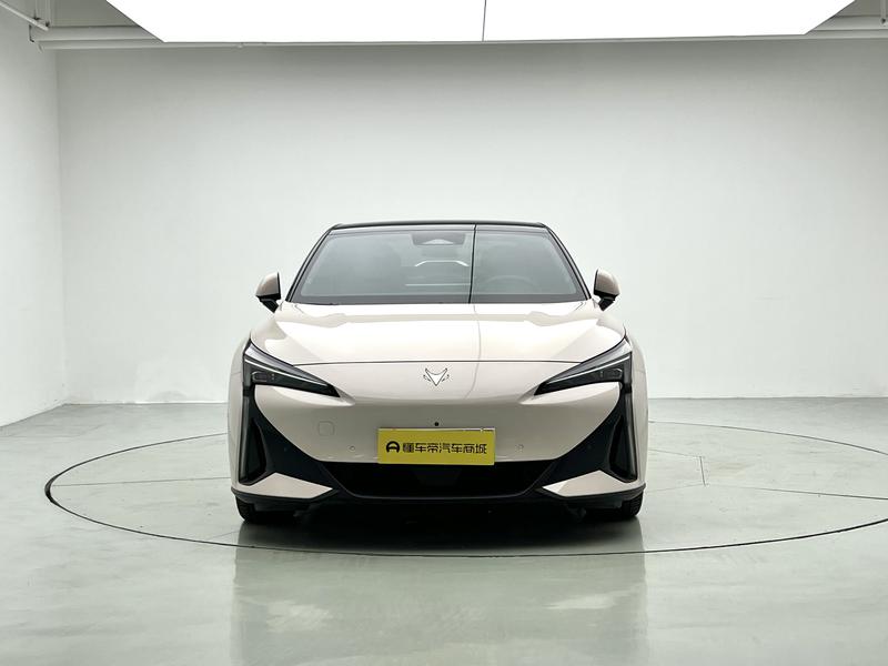 BAIC Arcfox Alpha S5, 2025 — фото 2 из 12