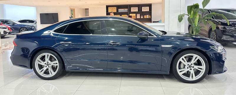 Audi A7L, 2023 — фото 4 из 10