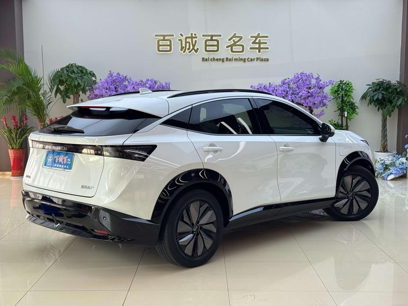 Nissan Ariya EV, 2023 — фото 4 из 9