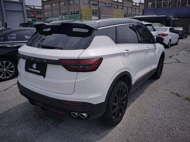 Geely Coolray, 2023 — фото 7 из 9