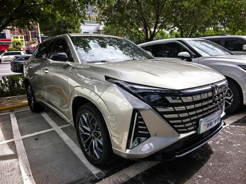 Changan UNI-Z Hybrid, 2024 — фото 3 из 9