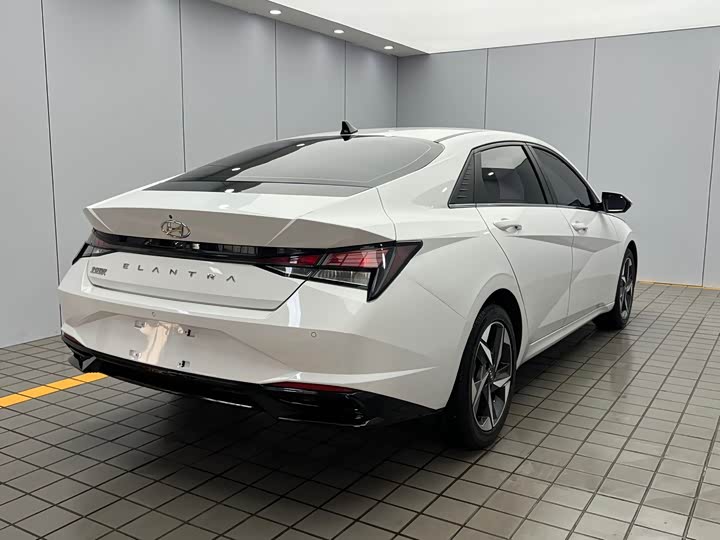 Hyundai Elantra N line, 2022 — фото 6 из 9
