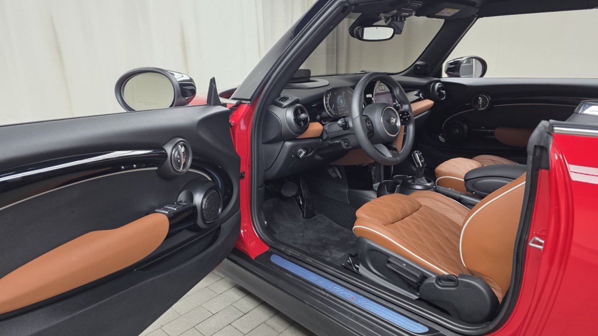 Mini Cooper Convertible, 2024 — фото 10 из 12