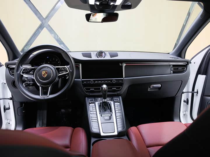 Porsche Macan, 2025 — фото 4 из 9