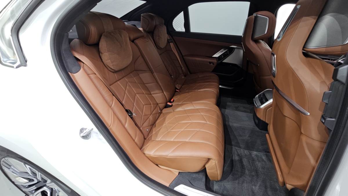 BMW 7 Series, 2023 — фото 11 из 12