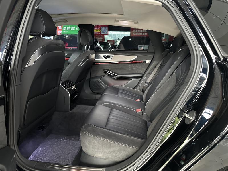 Hongqi H9, 2024 — фото 12 из 12