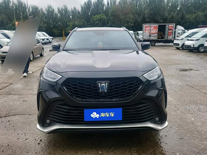 Toyota Crown Kluger, 2022 — фото 2 из 9
