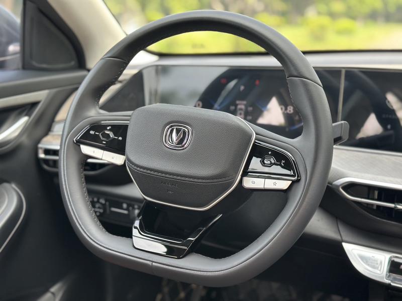 Changan Eado Plus, 2022 — фото 9 из 12