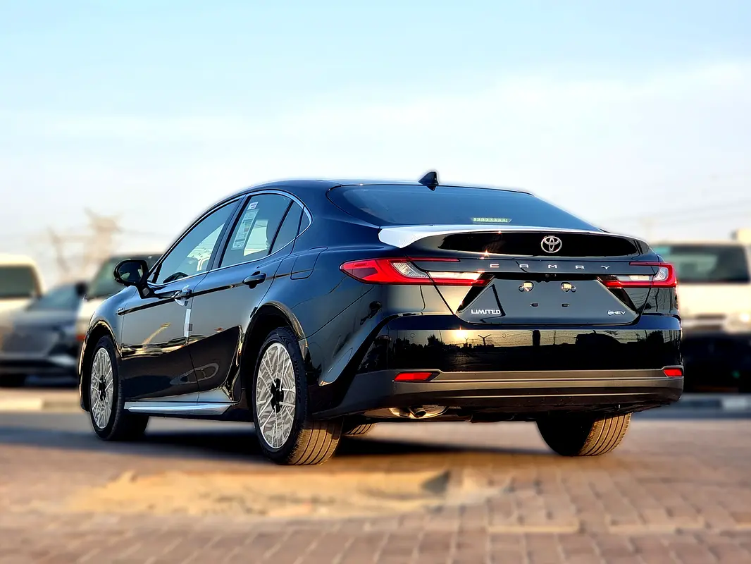 Toyota Camry, 2026 — фото 3 из 10
