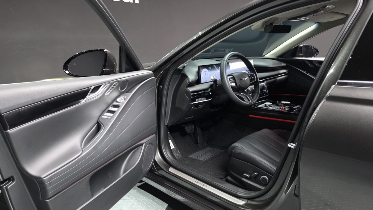 Genesis G80, 2025 — фото 9 из 12