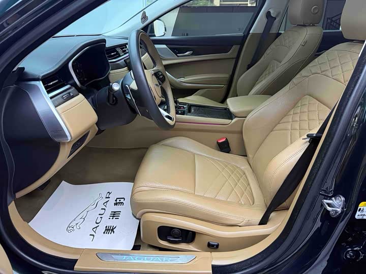Jaguar XF L, 2023 — фото 4 из 9