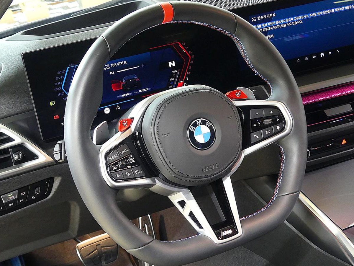 BMW M2, 2025 — фото 11 из 12