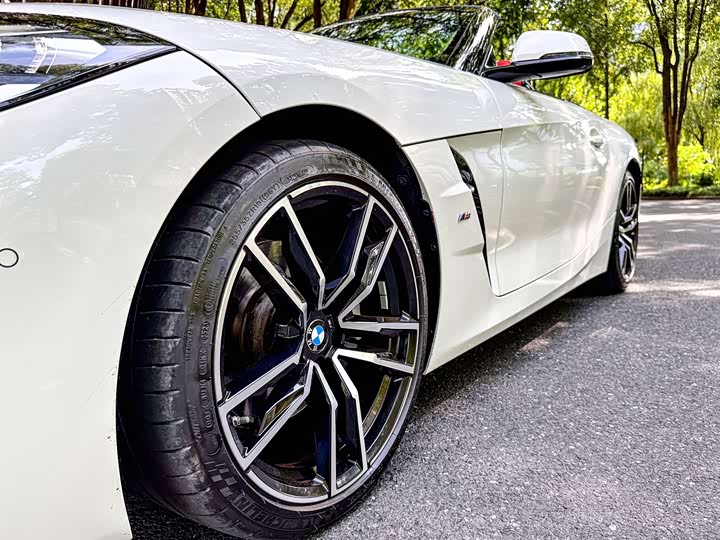 BMW Z4, 2023 — фото 6 из 9