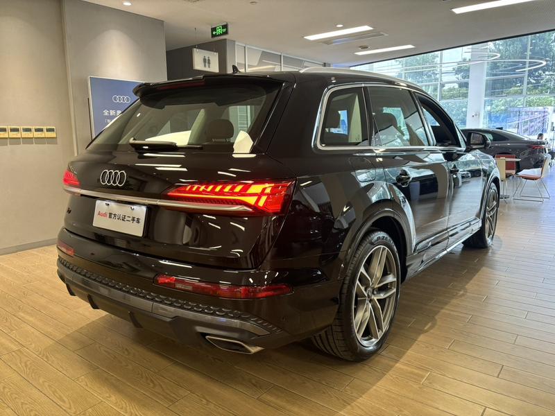 Audi Q7, 2025 — фото 4 из 8