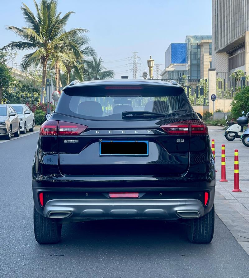 Geely Atlas, 2021 — фото 5 из 10