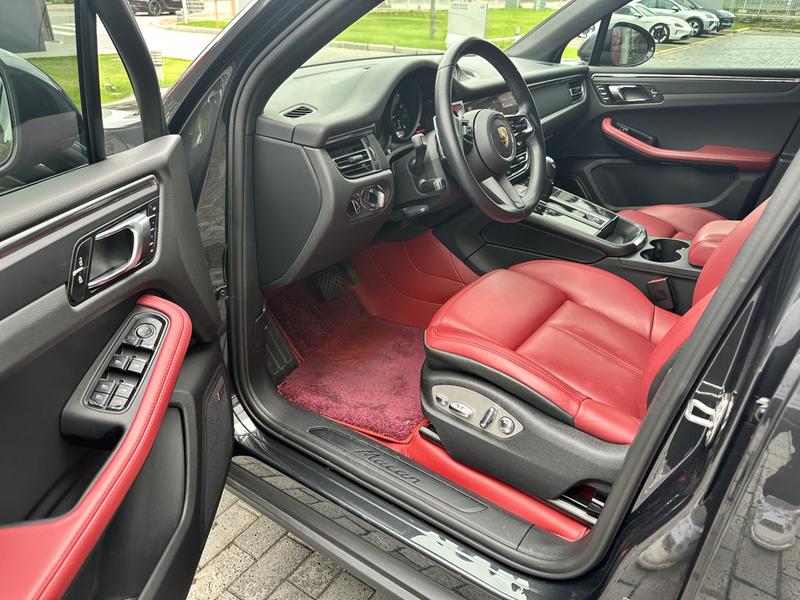 Porsche Macan, 2023 — фото 11 из 12