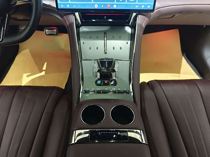 Denza Z9GT, 2024 — фото 8 из 9