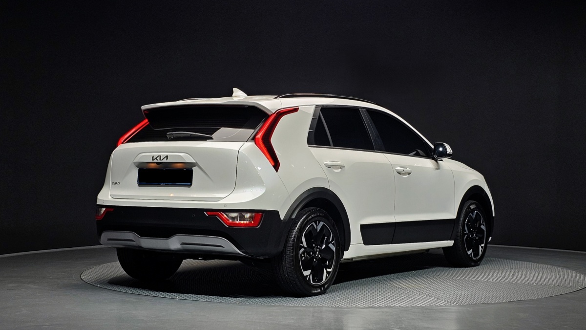 Kia Niro, 2022 — фото 2 из 12