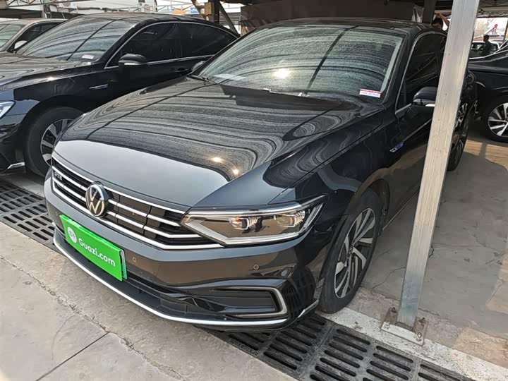 Volkswagen Magotan GTE Hybrid, 2023 — фото 2 из 9