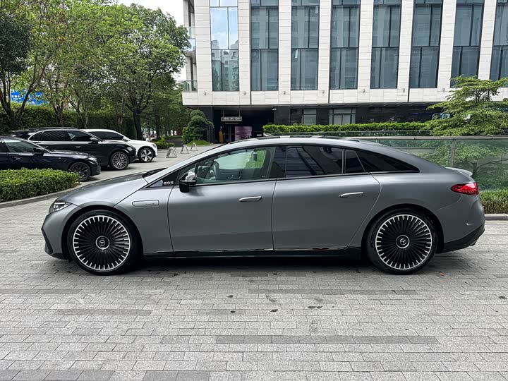 Mercedes-Benz EQS AMG, 2024 — фото 8 из 9