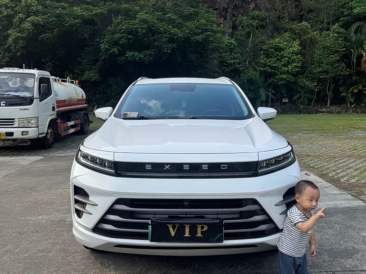 Exeed LX C-DM Hybrid, 2022 — фото 2 из 9