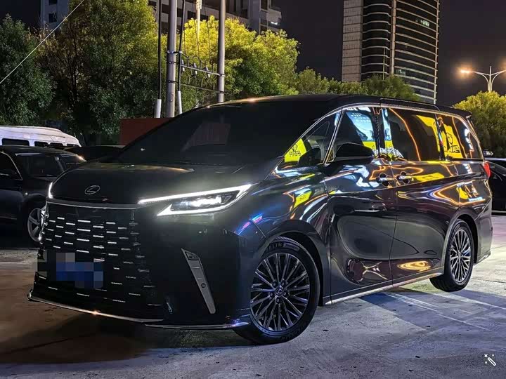 Lexus LM, 2023 — фото 2 из 9