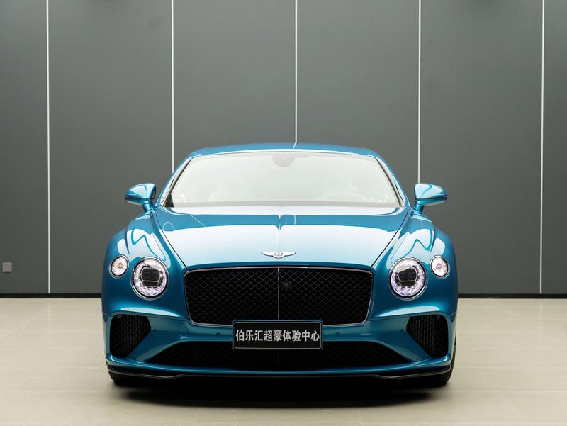 Bentley Continental GT, 2024 — фото 2 из 12