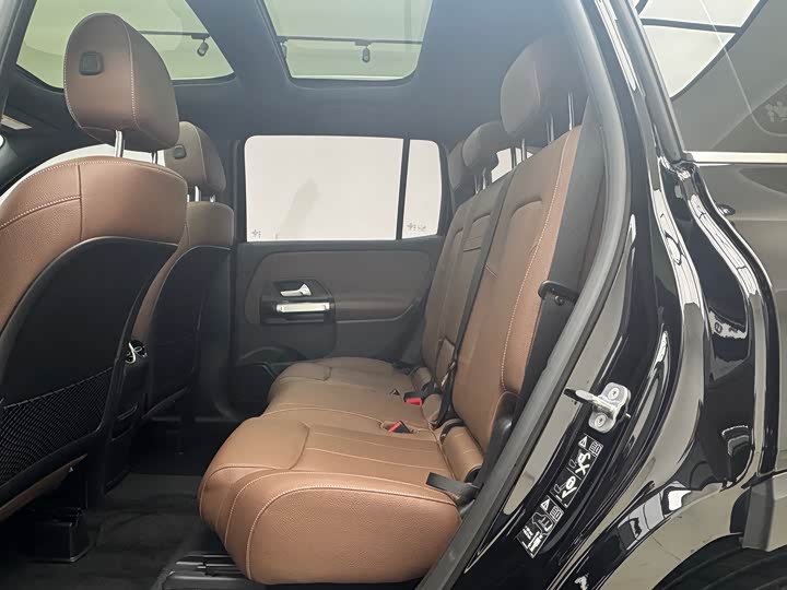 Mercedes-Benz GLB-Class, 2024 — фото 8 из 9