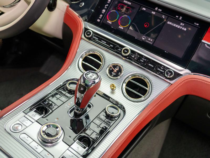 Bentley Continental GT, 2022 — фото 9 из 12