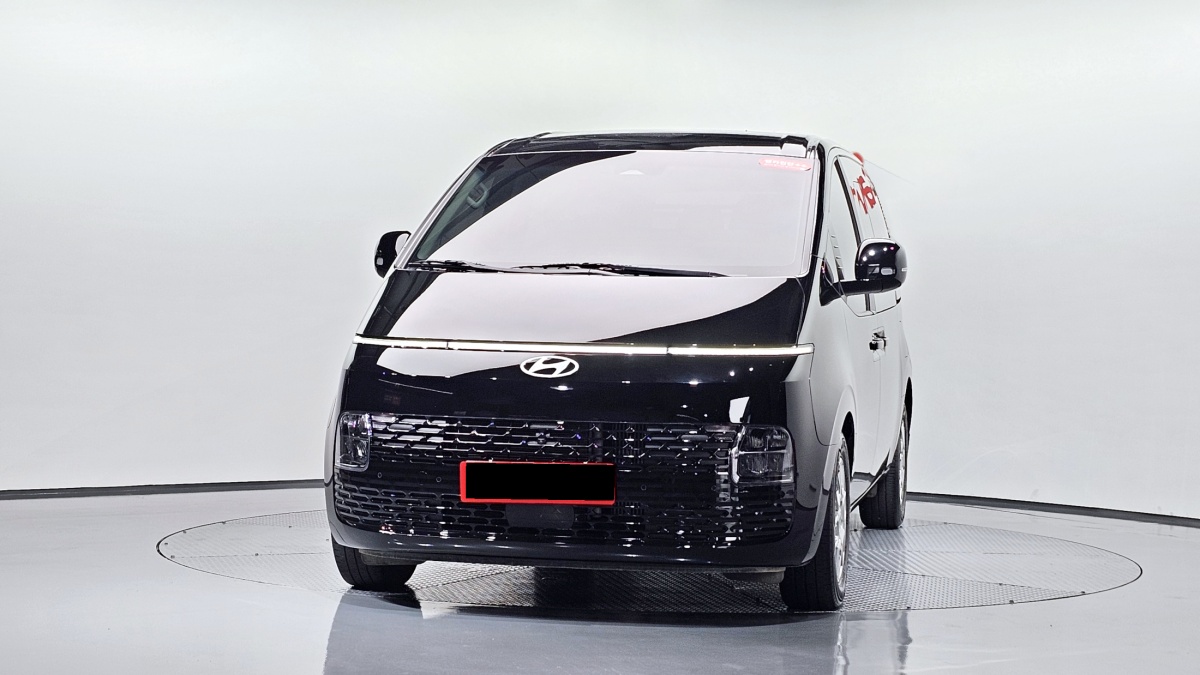 Hyundai Staria, 2025 — фото 3 из 12