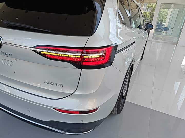 Volkswagen Viloran, 2023 — фото 8 из 9
