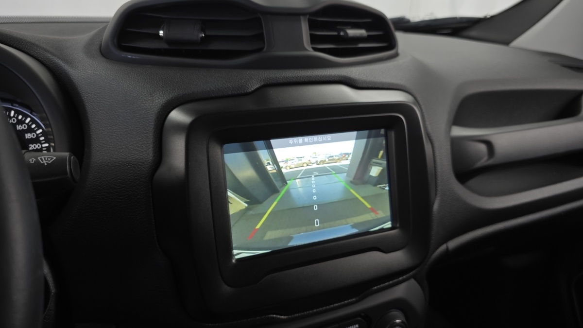 Jeep Renegade, 2022 — фото 11 из 12