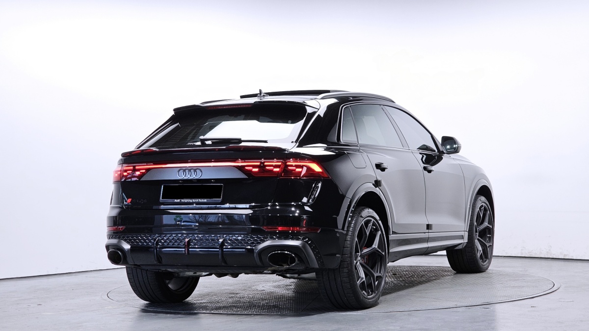 Audi RS Q8, 2024 — фото 2 из 12