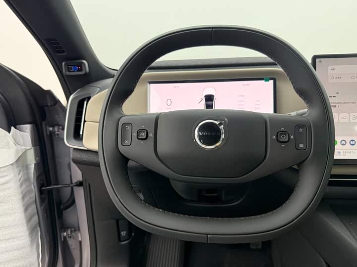 Volvo XC70 Hybrid, 2025 — фото 8 из 9