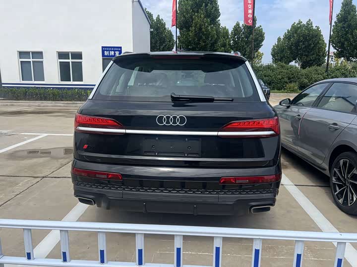 Audi Q7, 2026 — фото 3 из 9