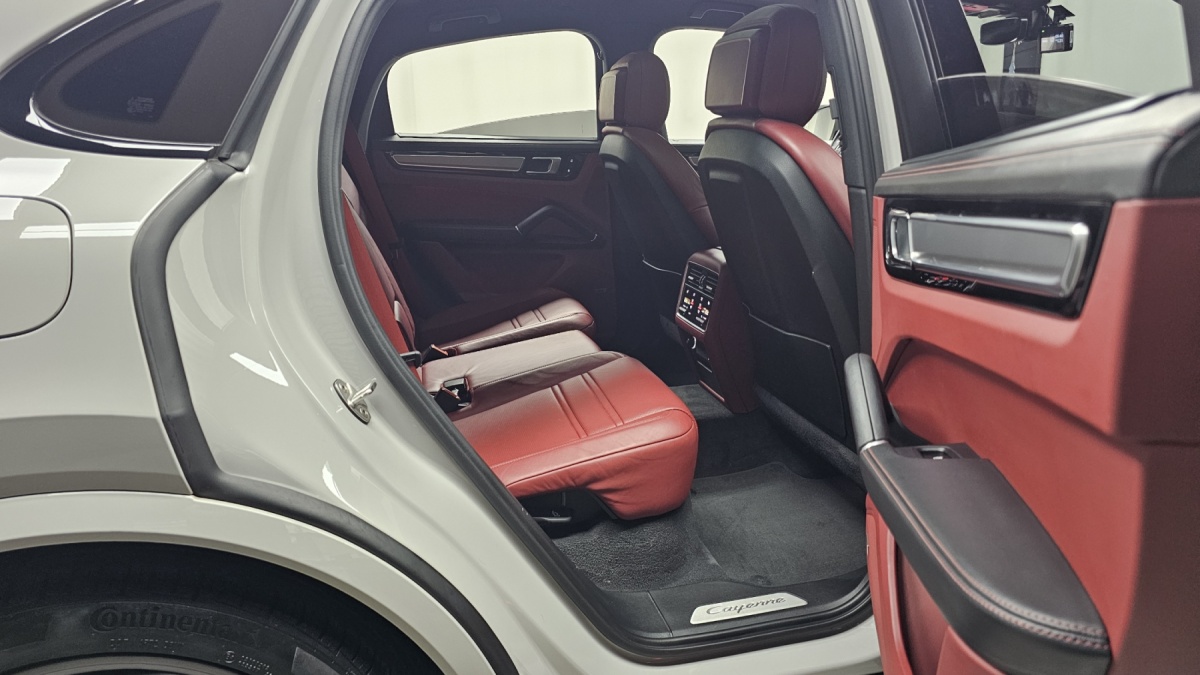 Porsche Cayenne, 2023 — фото 10 из 12
