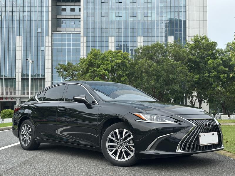 Lexus ES, 2024 — фото 3 из 12