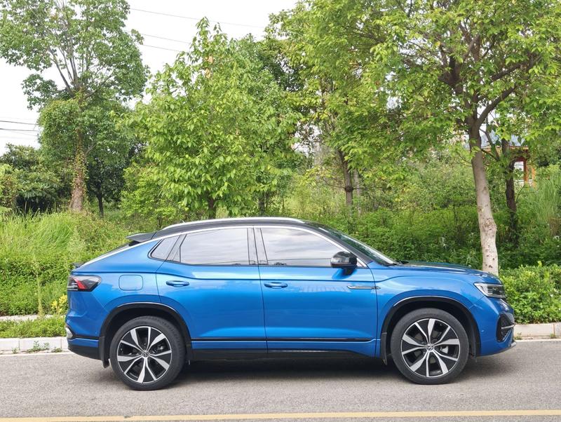Volkswagen Tayron X, 2023 — фото 7 из 12