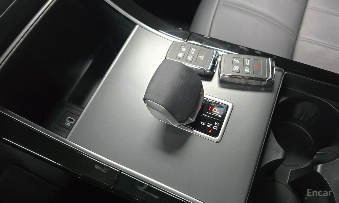 Land Rover Range Rover Evoque, 2024 — фото 9 из 12