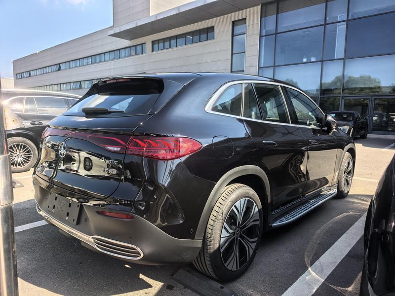 Mercedes-Benz EQE SUV, 2025 — фото 6 из 10
