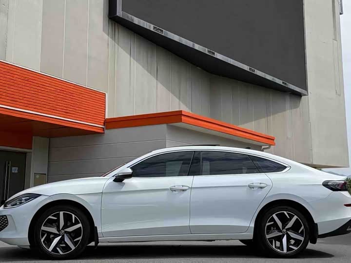 Volkswagen Lamando L, 2024 — фото 8 из 9