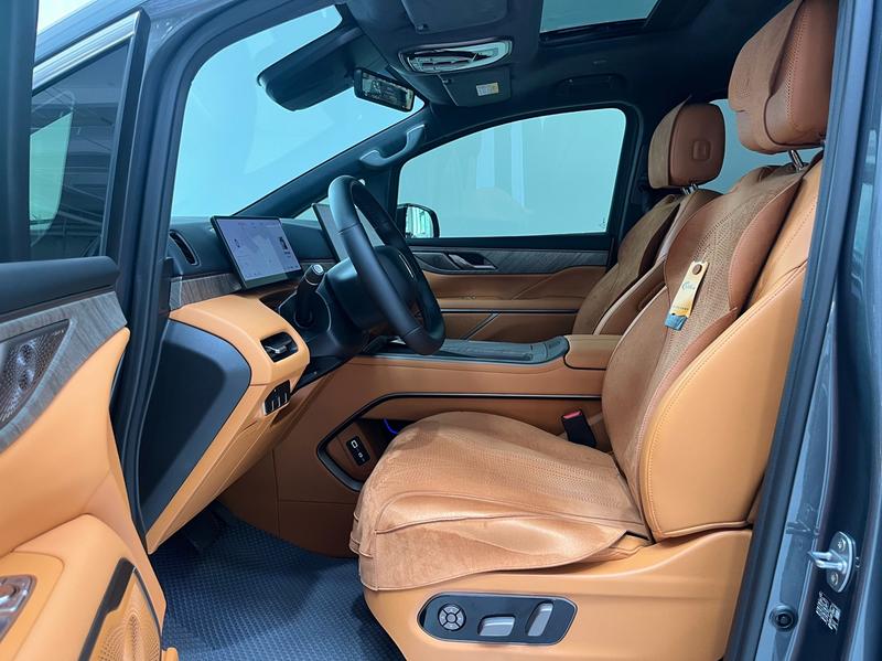 Wey 80 Hybrid, 2025 — фото 11 из 12