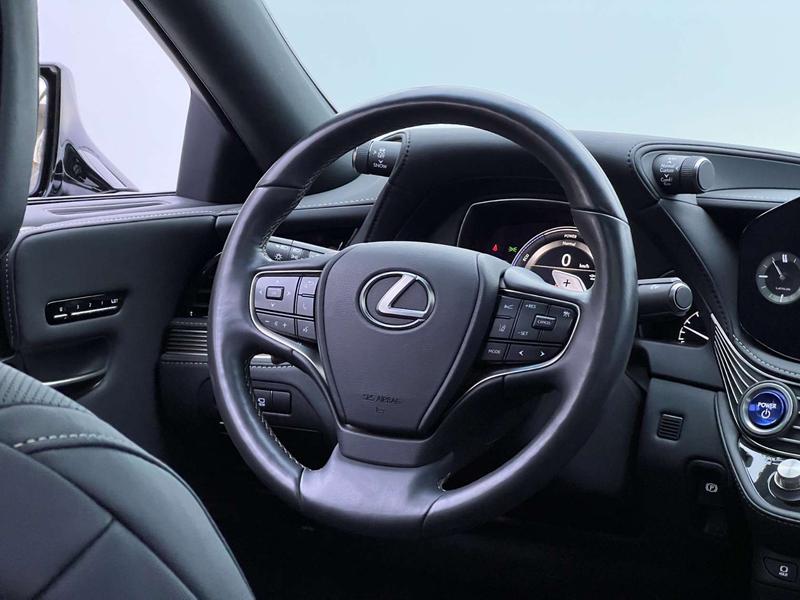 Lexus LS, 2021 — фото 10 из 12