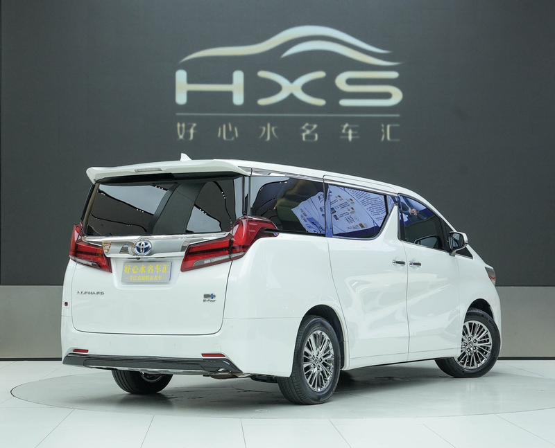 Toyota Alphard, 2022 — фото 5 из 12